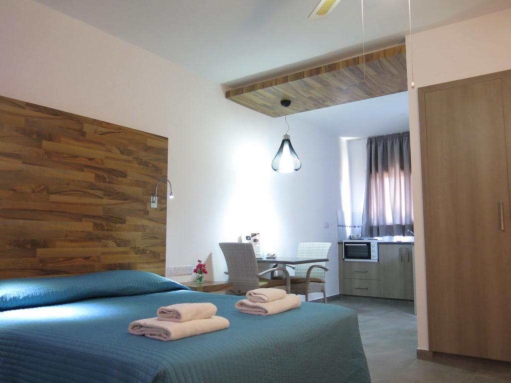 Bougainvillea Apartments Polis Phòng bức ảnh